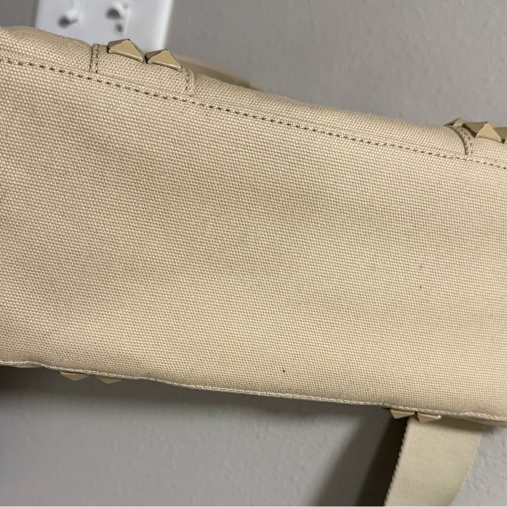 MARC JACOBS
The Studded Medium Tote - Picture 4 of 4